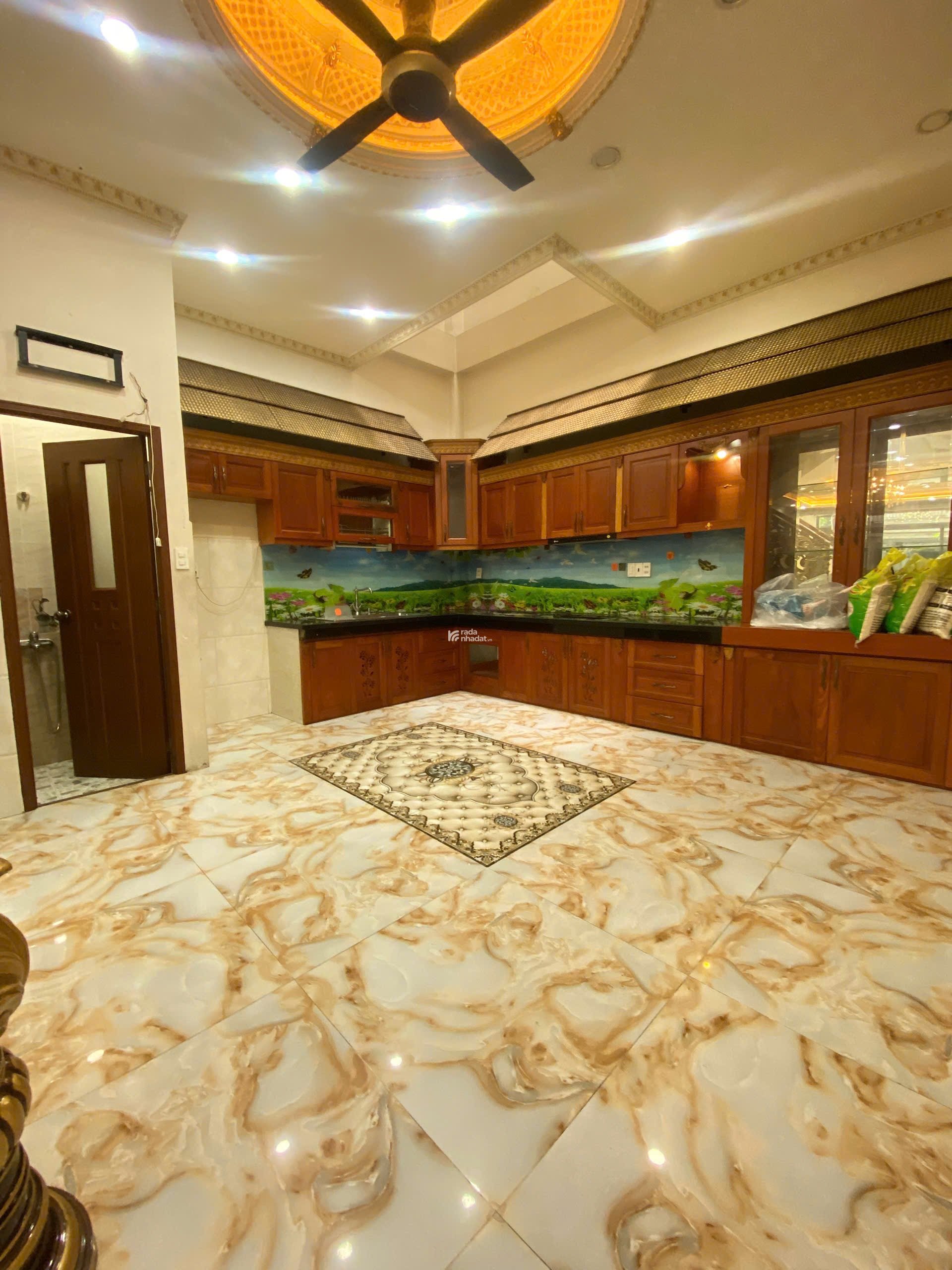 NHÀ ĐẸP SỔ HỒNG RIÊNG NẰM NGAY TÂN KỲ TÂN QUÝ - GIÁ 8 TỶ 350 THƯƠNG LƯỢNG