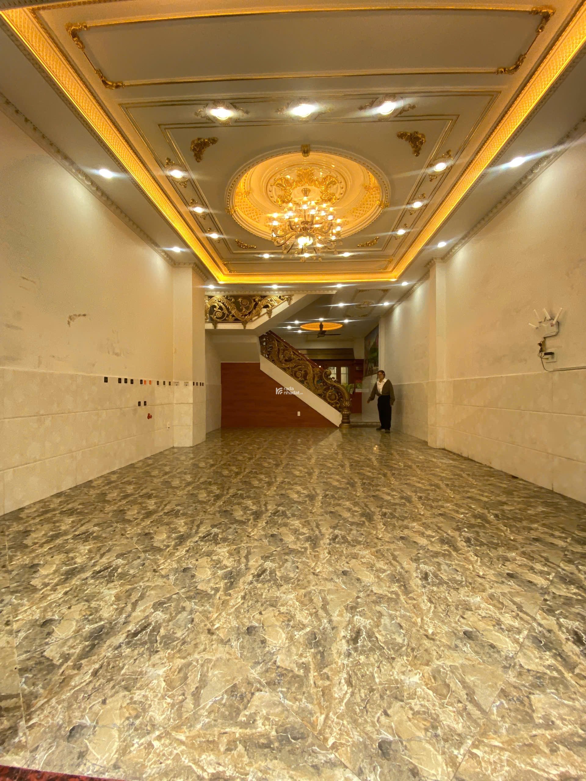 NHÀ ĐẸP SỔ HỒNG RIÊNG NẰM NGAY TÂN KỲ TÂN QUÝ - GIÁ 8 TỶ 350 THƯƠNG LƯỢNG