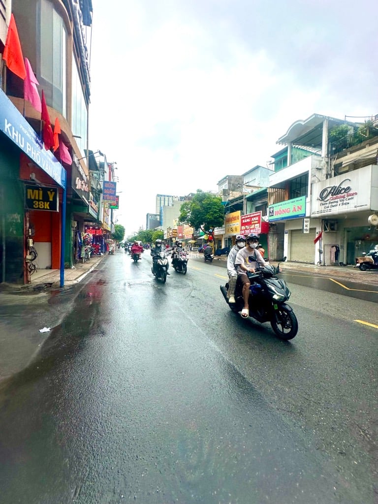 ĐÓN ĐẦU TUYẾN METRO, HXH CÁCH MẠNG THÁNG 8, TÂN BÌNH, 66M2 Ở NGAY. GIẢM 350TR CHỈ CÒN 9.99T TL 