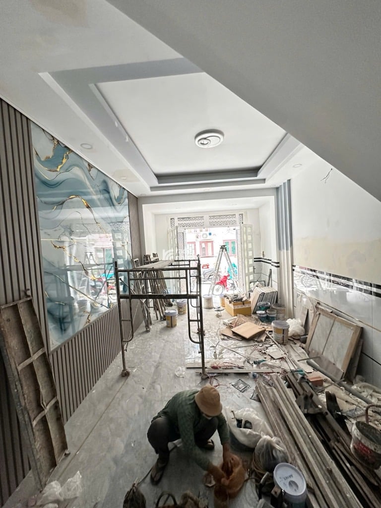 LÊ VĂN QUỚI - NGAY NGÃ TƯ 4 XÃ - 3 TẦNG - 52M2 - GIÁ CHỈ 5 TỶ 970