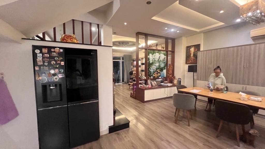 NHÀ  BIỆT THỰ FULL NỘI THẤT NGAY TRUNG TÂM.TPHCM - MẶT TIỀN ĐƯỜNG 14M CÓ VỈA HÈ- NGUYỄN HỮU DẬT - T