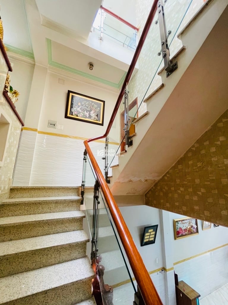 Bán Gấp Mặt Tiền Kinh Doanh Siêu Đỉnh Đường Văn Cao - Tân phú 130m2 Chỉ Hơn 15tỷ