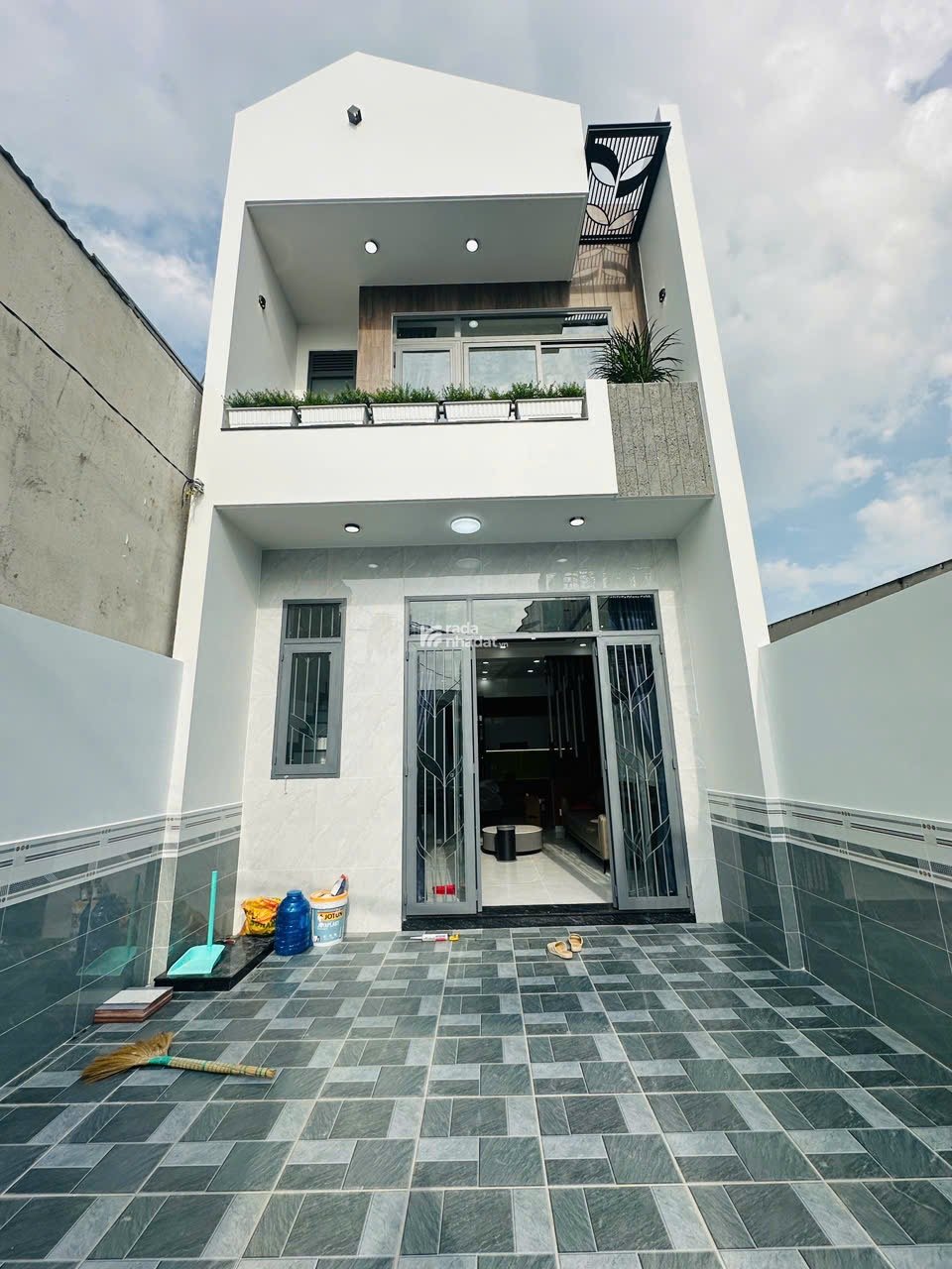 Bán nhà giáp hóc môn, xã Mỹ Hạnh, shr hoàn công có 3Pn, nhà mới xây