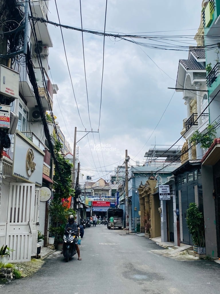 NHÀ 3 TẦNG - 56M2 - HXH QUAY ĐẦU - NỘI THẤT GỖ CĂM XE - NGUYỄN VĂN KHỐI GÒ VẤP, 6.7 TỶ 