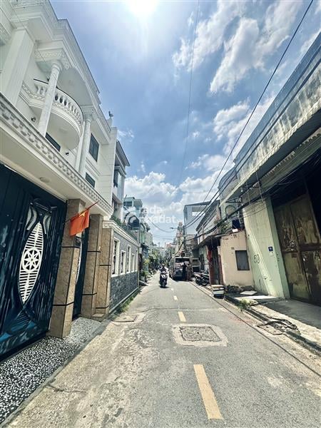 BÁN NHÀ MẶT TIỀN BÌNH HƯNG HÒA A 60M2 5.7 TỶ KẾ NGÃ TƯ 4 XÃ BÌNH TÂN  