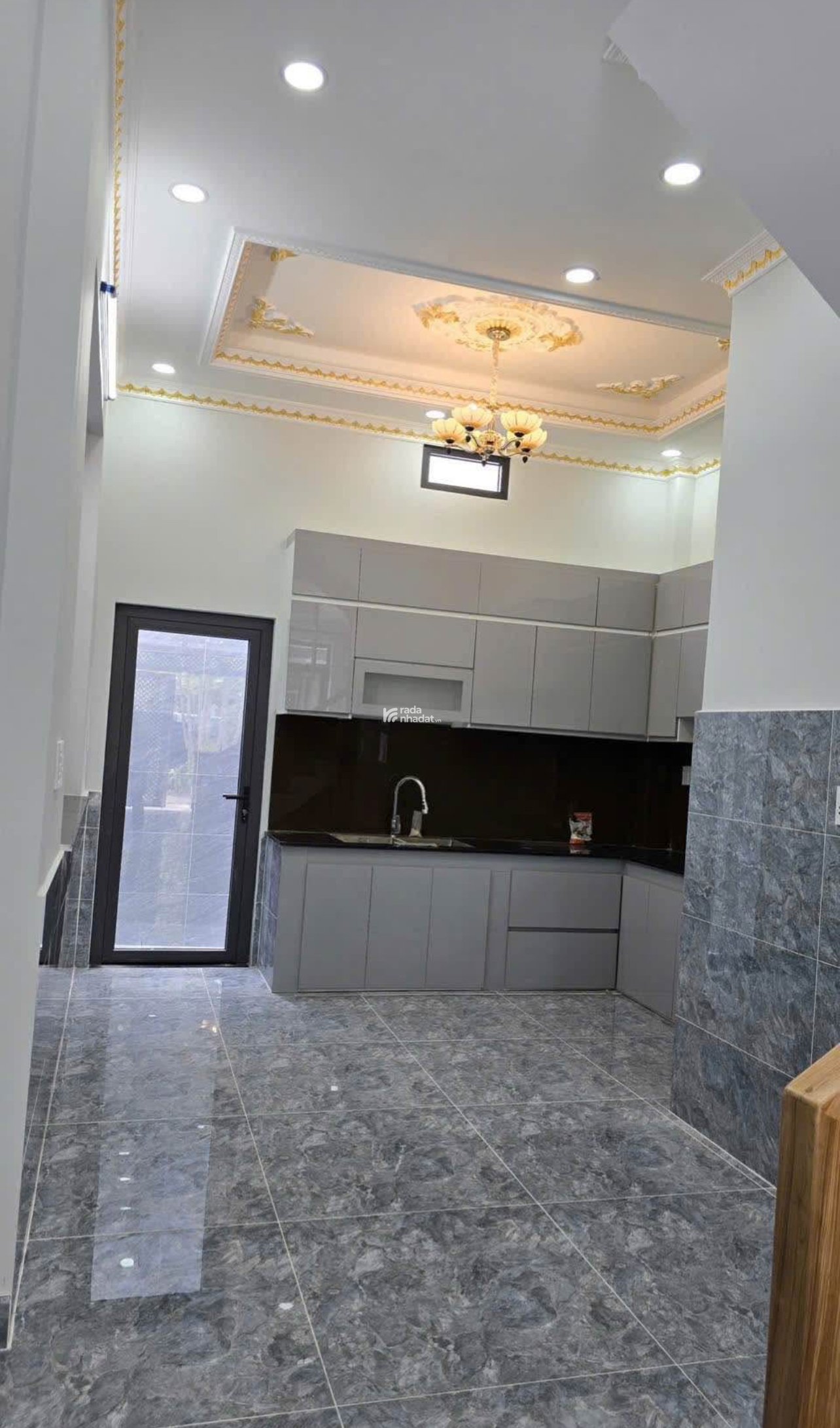 CHỦ CẦN TIỀN ! Chính chủ bán gấp nhà Trần Bình Trọng, Phường 3, Quận 5 giá chỉ 4 tỷ duy nhất. 