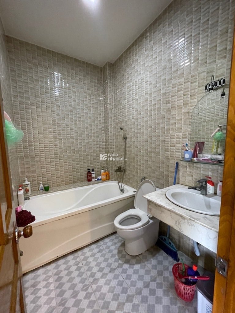 GẤP BÁN GIẢM NGAY 500tr Lê văn lương - hẻm 12m xe tải tránh - KDC đồng bộ vip - diện tích 162m2 