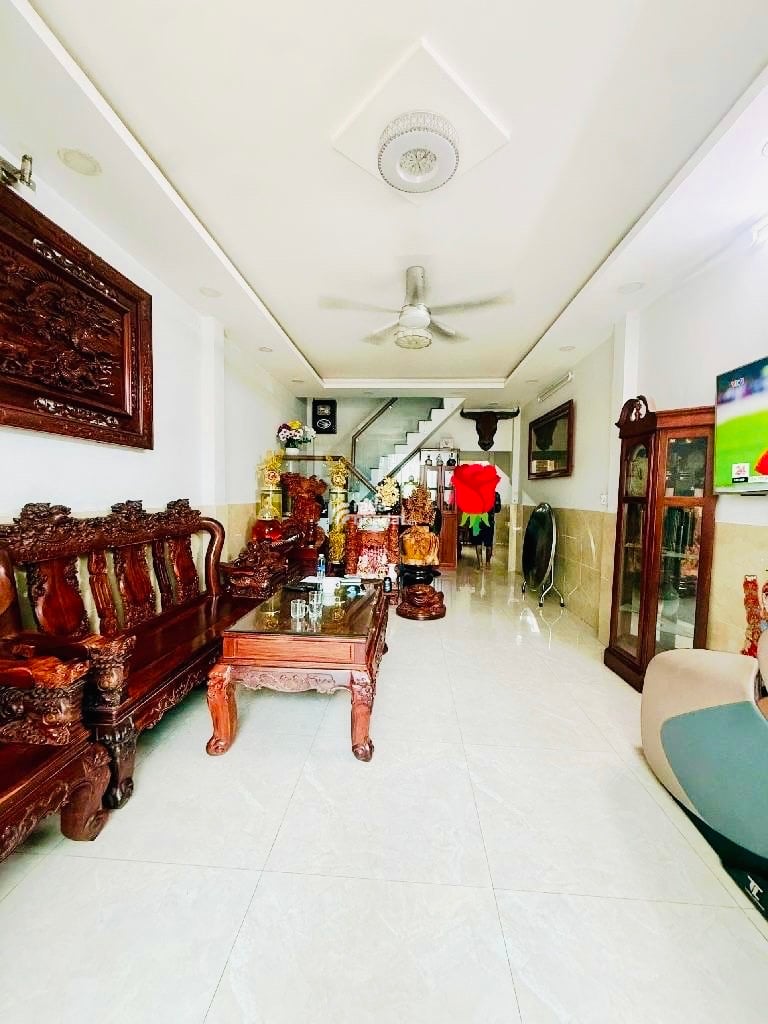 Tây Thạnh - 62m2 - HXH - Chỉ 5.8 Tỷ