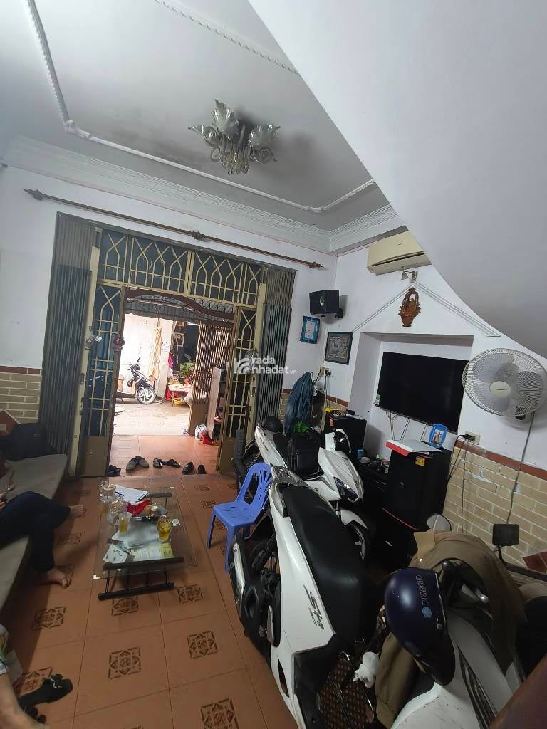 TRUNG TÂM. SÁT MT LÊ VĂN SỸ, PHÚ NHUẬN, 40M2 DÒNG TIỀN 40TR. GIẢM 350TR CHỈ 9.36T TL 