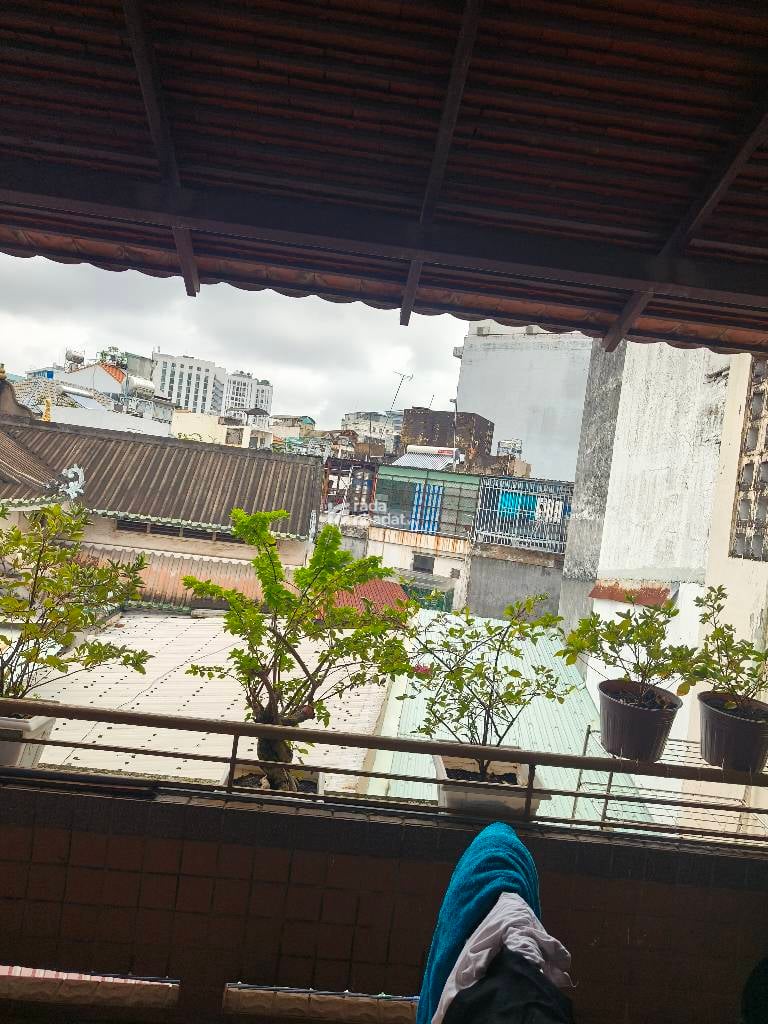 TRUNG TÂM. SÁT MT LÊ VĂN SỸ, PHÚ NHUẬN, 40M2 DÒNG TIỀN 40TR. GIẢM 350TR CHỈ 9.36T TL 