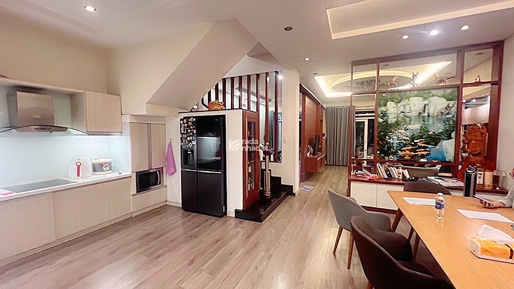 Bán nhà trung tâm tây thạnh  gần chế lan viên 