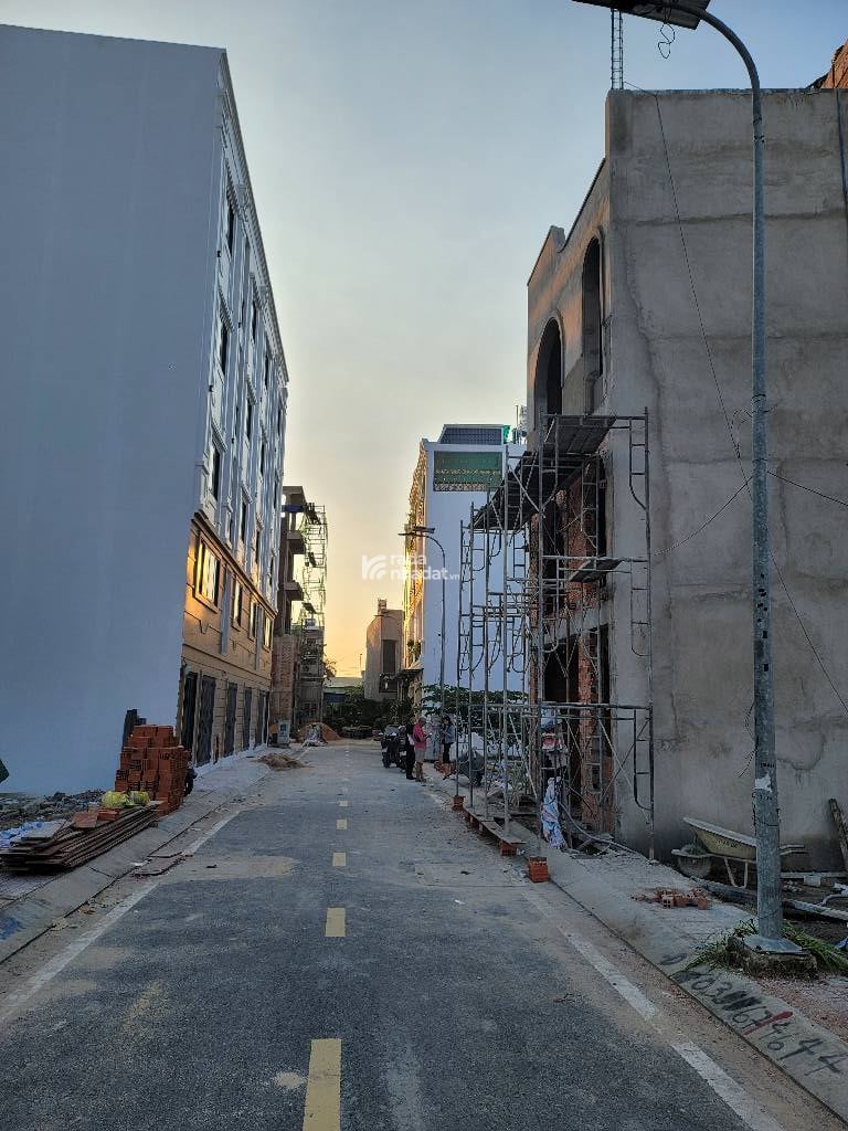 BÁN ĐẤT 83M2 4.7 TỶ HẺM XE HƠI 7M TÂY LÂN TÂN TẠO BÌNH TÂN