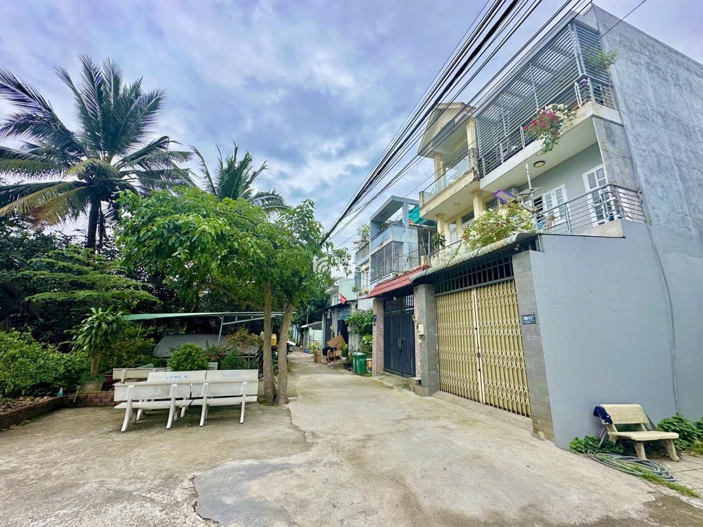 LÔ ĐẤT SIÊU VIP 76M2(NGANG 5,5M) NGAY ĐH TÀI CHÍNH MARKETING ĐƯỜNG XE HƠI QUAY ĐẦU CHỈ NHỈNH 3.5 TỶ