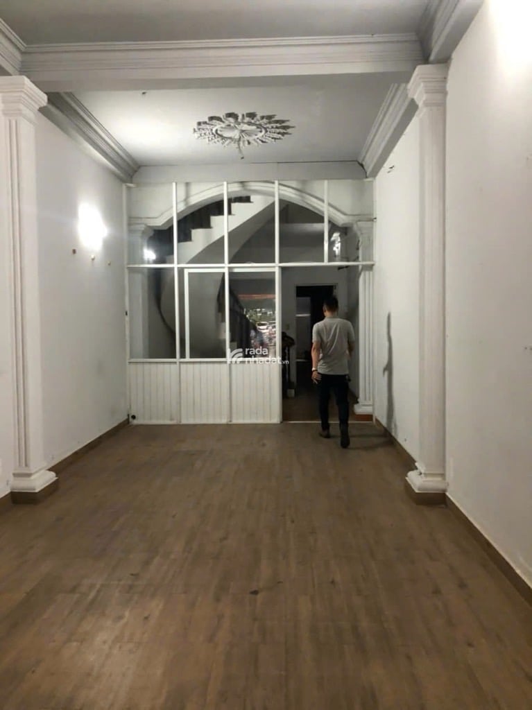 MẶT TIỀN - HOÀNG VĂN THỤ- TÂN BÌNH- DT: 108M2 DÀI 30M- 24 TỶ