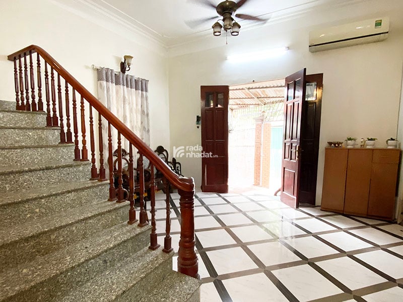 Duy nhất gần Hồ Tây - bán đất tặng nhà 2T, DT: 52m, ngõ xe 3 gác. Giá chỉ hơn 100tr/m2