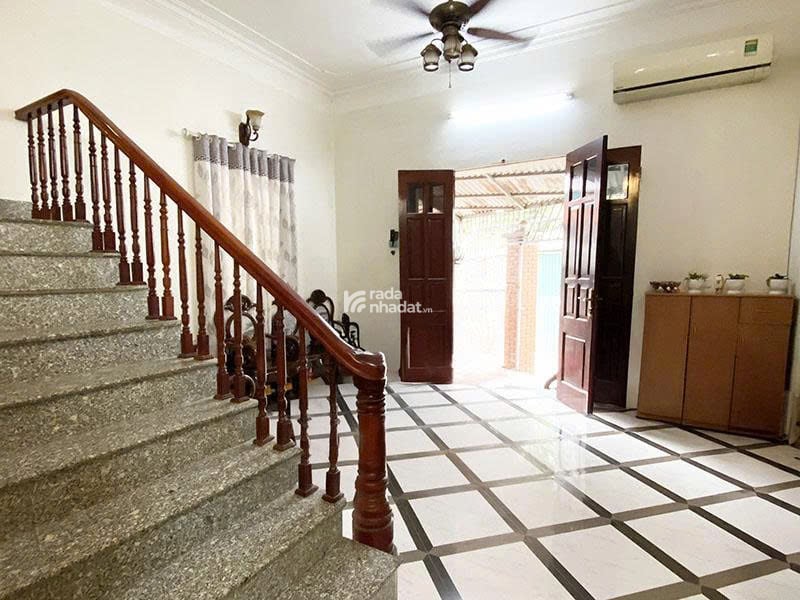 Duy nhất gần Hồ Tây - bán đất tặng nhà 2T, DT: 52m, ngõ xe 3 gác. Giá chỉ hơn 100tr/m2