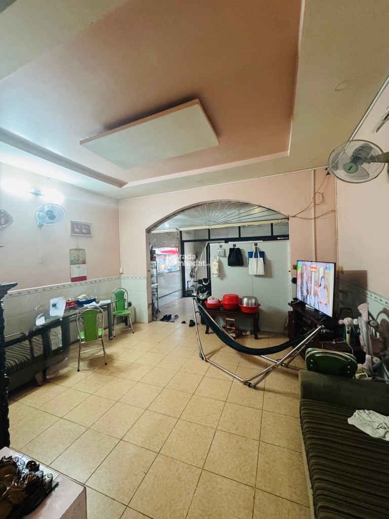 MẶT PHỐ CHỢ BÌNH TRỊ ĐÔNG - NGAY TÊN LỬA AEON MALL BÌNH TÂN