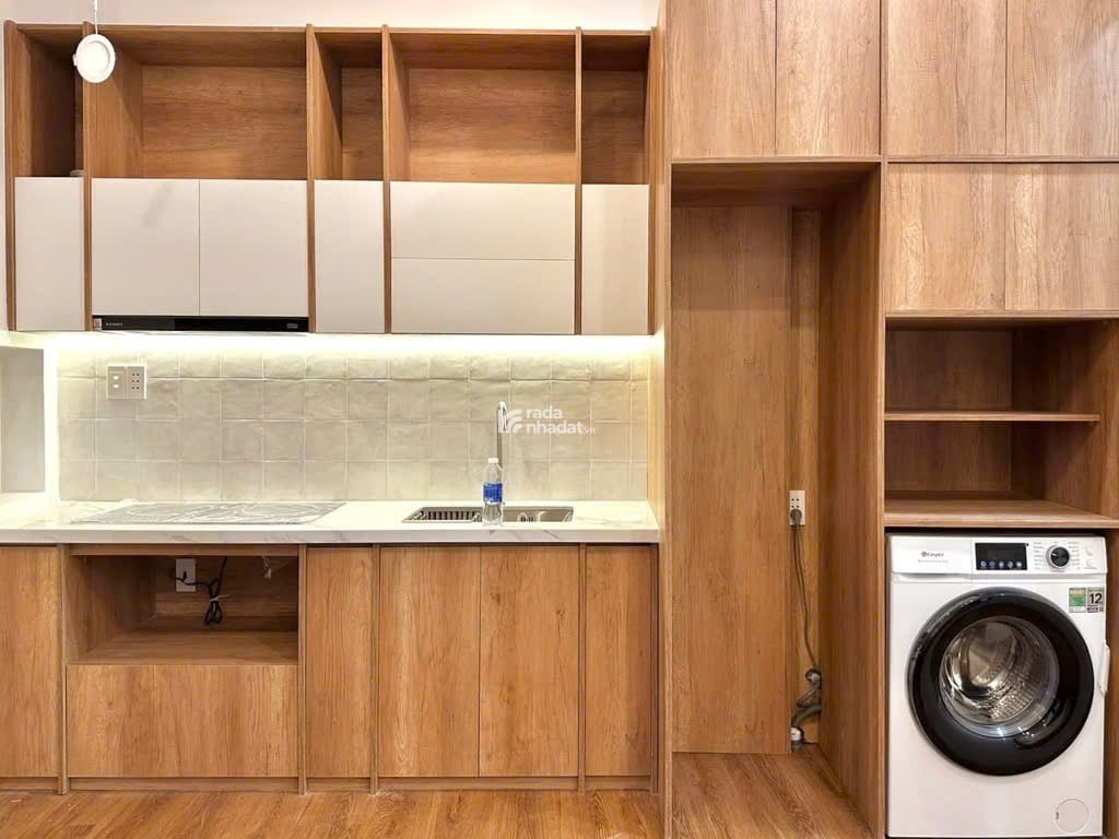 Giảm thêm 200 triệu - Bùi Đình Tuý  - Hẻm xe hơi đậu cửa - 30m2  - 2 tầng -4tỏi