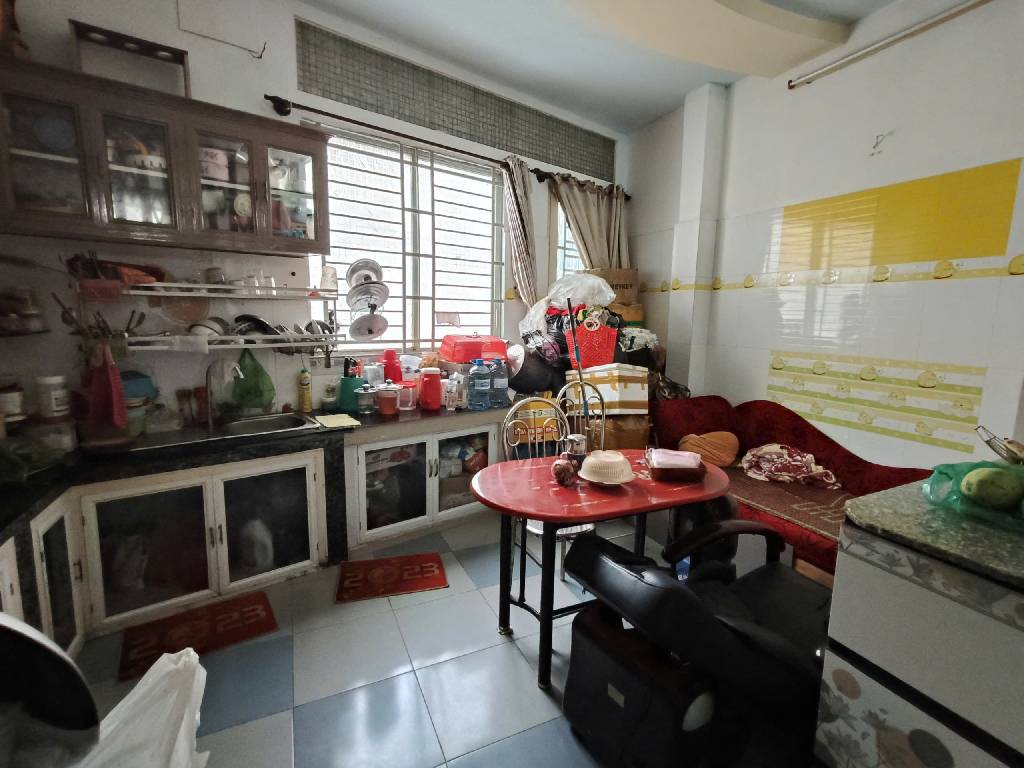  GẦN CHỢ BÀ CHIỂU - HXH THẲNG TRỤC - 2 MẶT HẺM - NGANG GẦN 5M - NHỈNH 10 TỶ 