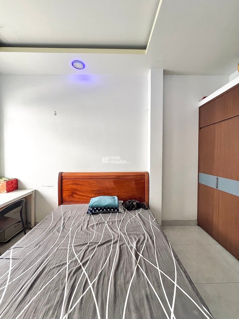 BÁN NHÀ LÔ GÓC PHƯỜNG 3 TÂN BÌNH 65M2 4 TẦNG KINH DOANH TỐT CHỈ 12.5 TỶ HẺM 8M THÔNG XE HƠI TRÁNH