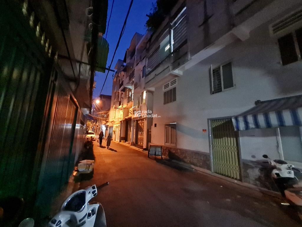 BÁN NHÀ LÔ GÓC PHƯỜNG 3 TÂN BÌNH 65M2 4 TẦNG KINH DOANH TỐT CHỈ 12.5 TỶ HẺM 8M THÔNG XE HƠI TRÁNH