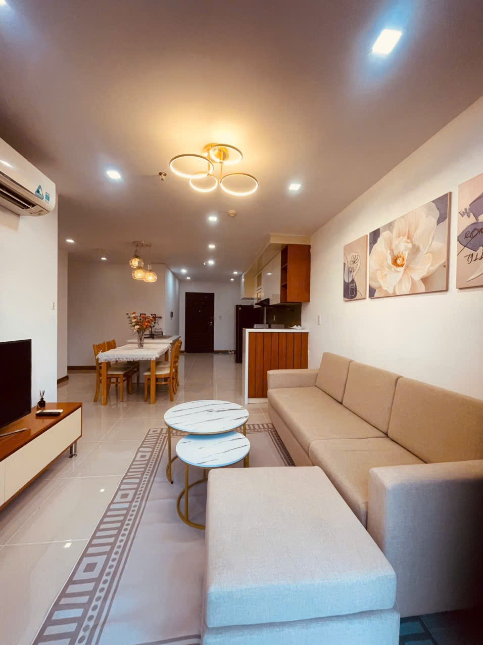 Cho thuê căn hộ Scenic valley 1, PMH, Q7, 2PN nhà đẹp, giá chỉ 17 triệu