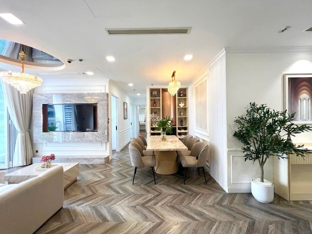 NGAY LANDMARK 81, CC VINHOME, BÌNH THẠNH, 105M2 Ở NGAY. GIẢM 350TR CHỈ CÒN 16T TL