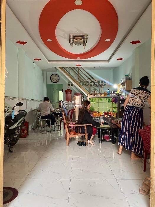 NHÀ HẺM XE TẢI THÔNG - SỔ VUÔNG ĐẸP NHƯ HOA HẬU -