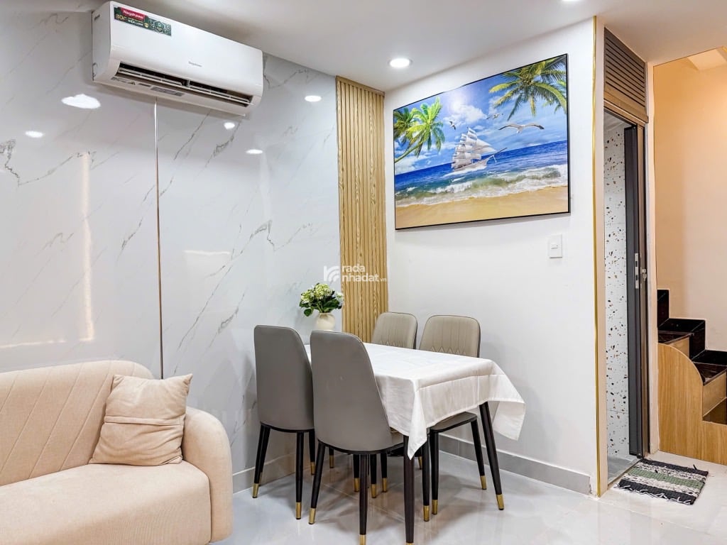 NGAY LANDMARK 81, NGUYỄN HỮU CẢNH, BÌNH THẠNH, MỚI Ở NGAY. GIẢM 350TR CHỈ 3.8T