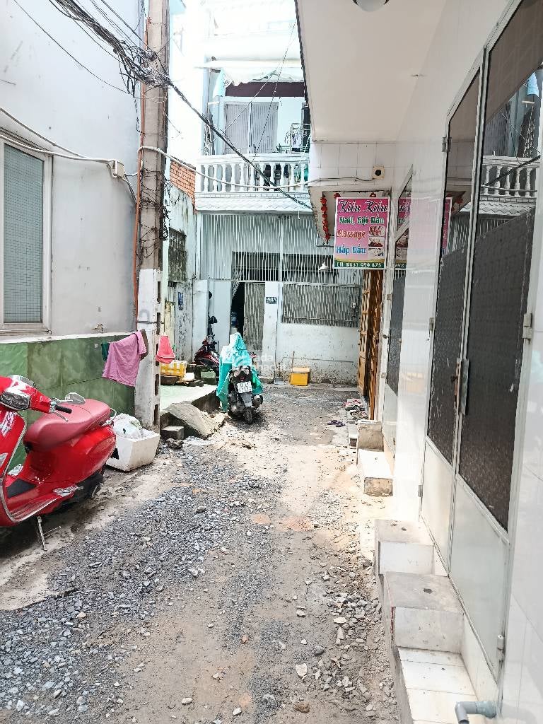 HẺM XE HƠI SÁT NHÀ, HỒNG LẠC, TÂN BÌNH, 63M2 TIỆN XÂY. GIẢM 350TR CHỈ 6T 