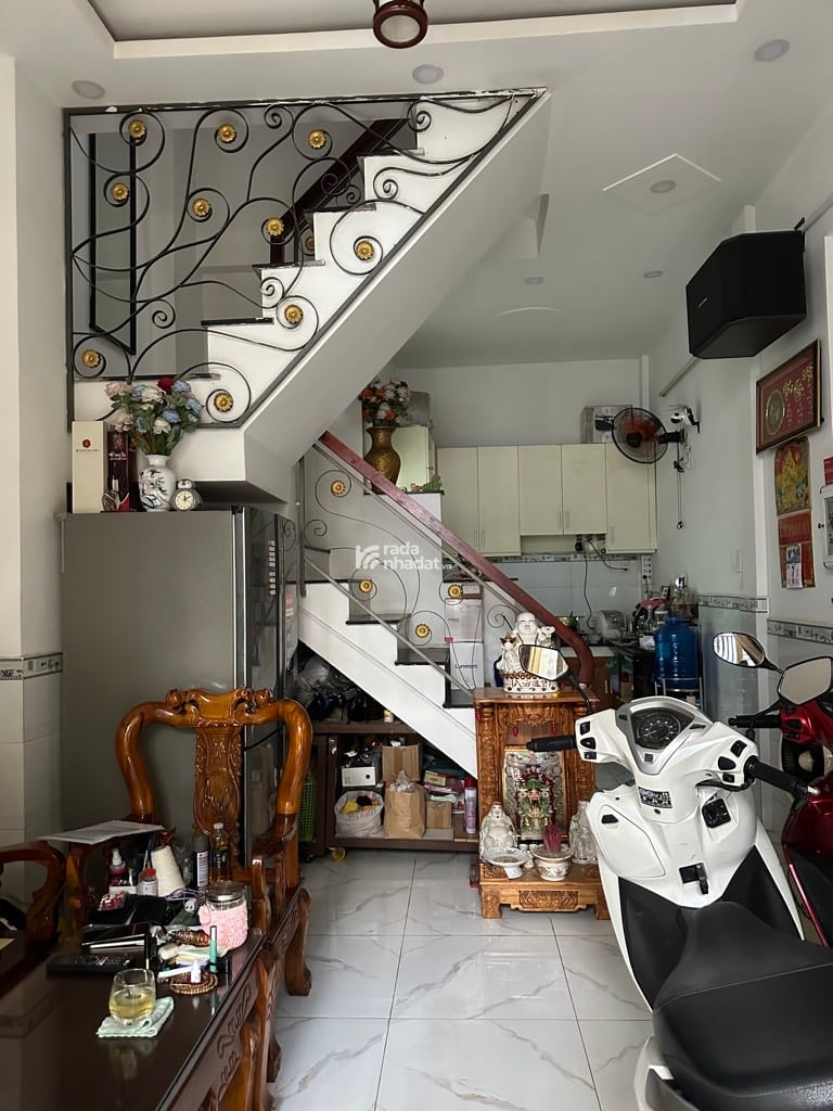 BÁN NHÀ BÌNH HƯNG HÒA B 33M2 2.4 TỶ 3 TẦNG HẺM XE HƠI 3PN BÌNH TÂN  