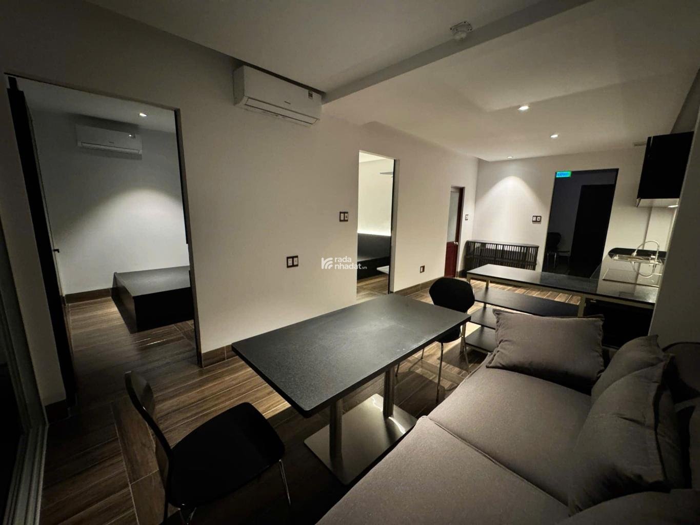 CĂN HỘ DỊCH VỤ SANG TRỌNG - THÔNG MINH - HIỆN ĐẠI - XE HƠI TỚI NƠI - CÁCH MẶT TIỀN ĐƯỜNG CHỈ 30M