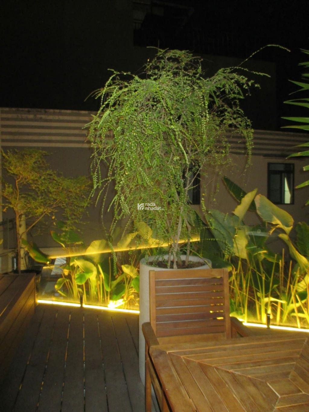 CĂN HỘ DỊCH VỤ SANG TRỌNG - THÔNG MINH - HIỆN ĐẠI - XE HƠI TỚI NƠI - CÁCH MẶT TIỀN ĐƯỜNG CHỈ 30M