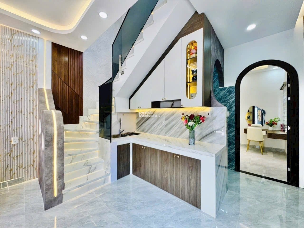 Cần xoay vốn bán gấp nhà 46m2, giá 2 tỷ 250 triệu đường Thống Nhất, P16, Gò Vấp