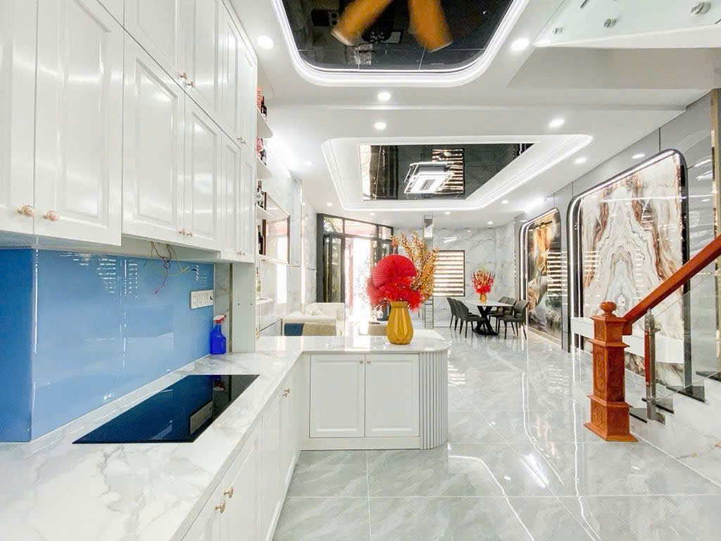 Siêu phẩm 5 tầng HXH Hoàng Xuân Hoành, 60m2, 6.6x11, 5PN, full nội thất, chỉ 8.6 tỷ