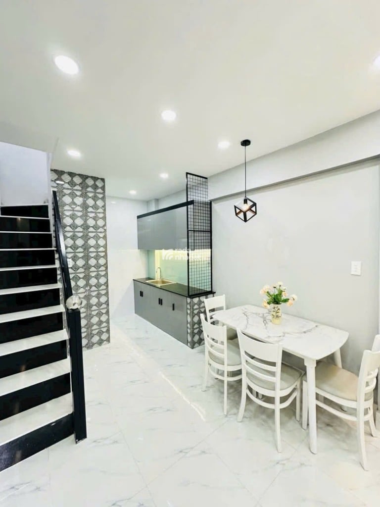 SÁT VÁCH TÂN BÌNH, ÂU CƠ, TÂN PHÚ, 22M2 TIỆN XÂY. GIẢM 550TR CHỈ 3T TL TỐT