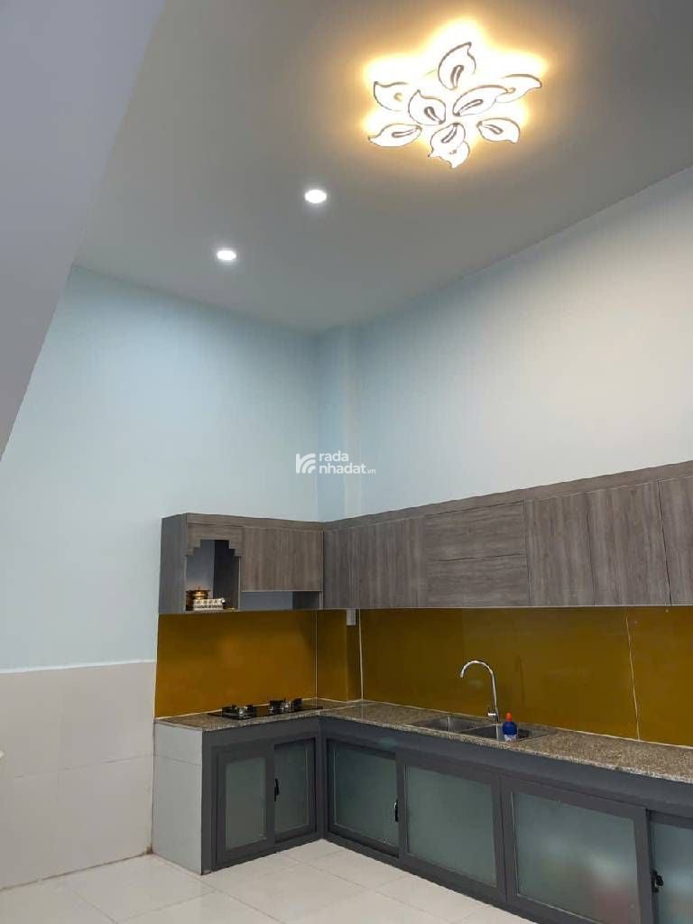 CHỈ 4,8 Đ. NHÀ GÓC Ở NGAY . SHR . 2T . 6x13 . 4PN (1PN TRỆT) . TỌA LẠC NGAY NGUYỄN THỊ TÚ . HẺM OTO