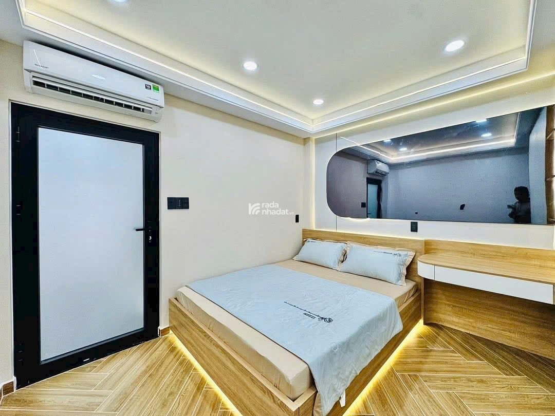 Chủ tạm biệt nhà 4 lầu giá 3tỷ6 DT 60.9m2 Bạch Đằng, P.24, Quận Bình Thạnh, Công Chứng liền 