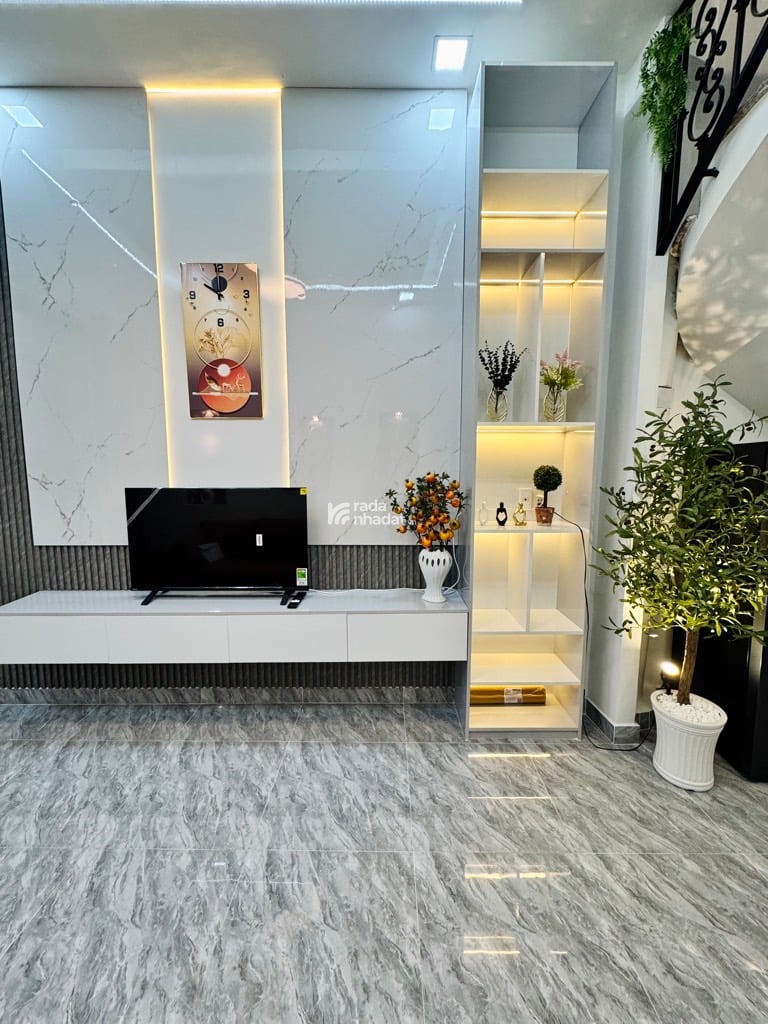 NGAY SÂN BAY, HXH TRƯỜNG SA, TÂN BÌNH, 36M2 CÓ KC Ở NGAY. GIẢM 350TR CHỈ CÒN 6.5T TL TL 