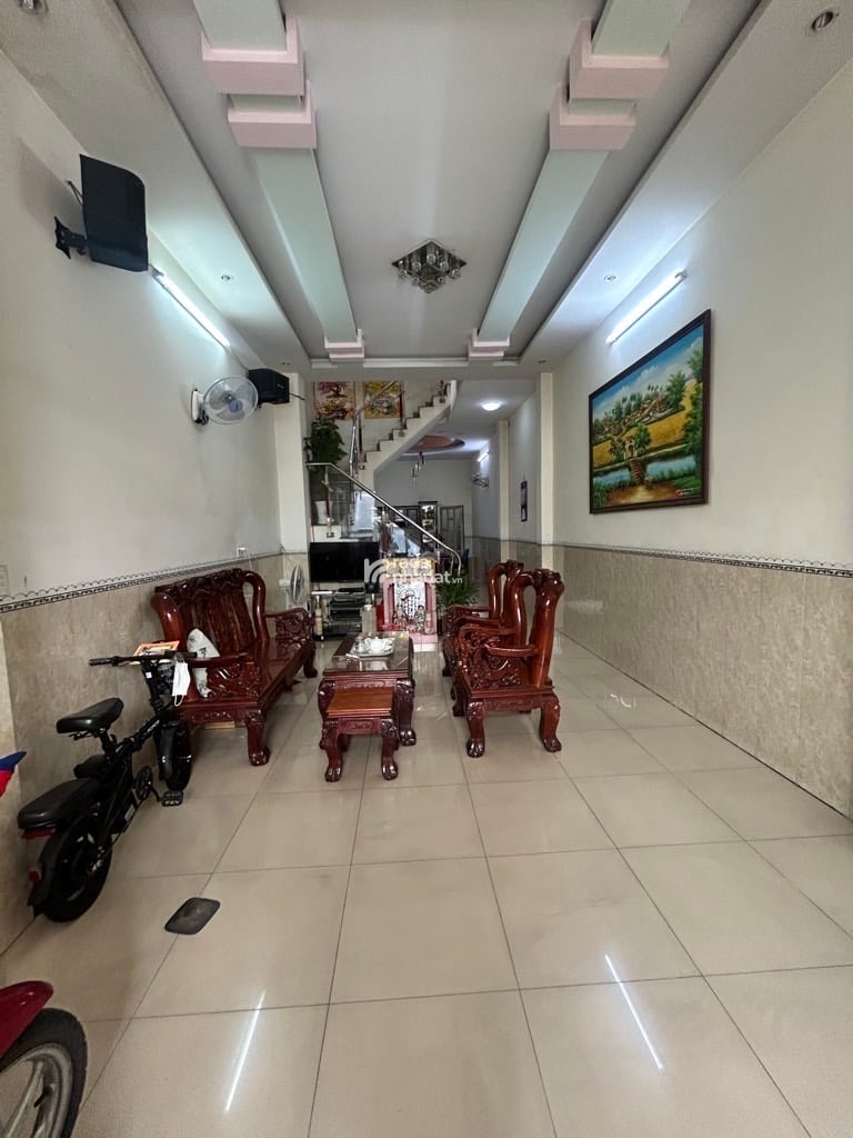 bán nhà mặt tiền gấn đường tây thạnh phường tây thạnh