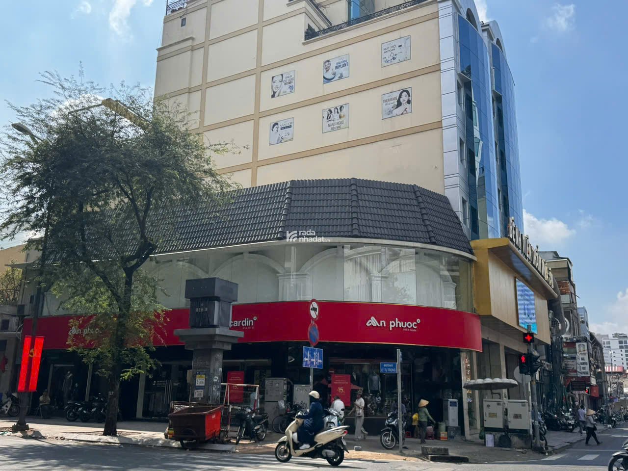 Khan hiếm! Mặt tiền Đinh Tiên Hoàng - DT: 6x20m - 2 Tầng - Giá bán: 39 tỷ thương lượng