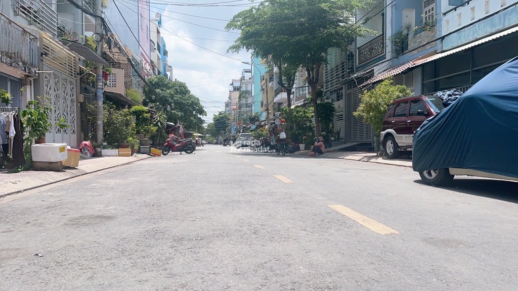 BÁN NHÀ ĐƯỜNG ĐÔNG HỒ, SÁT CHỢ PHẠM THẾ HIỂN, QUẬN 8, 25M2