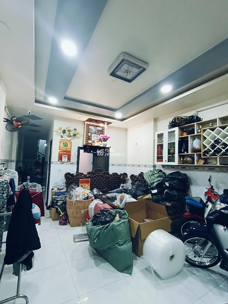 Bán nhà MT Lê Niệm-ngang 4m-4PN-nhà mới-sổ vuông-cạnh ngã 4-kinh doanh sầm uất 9 tỷ hơn