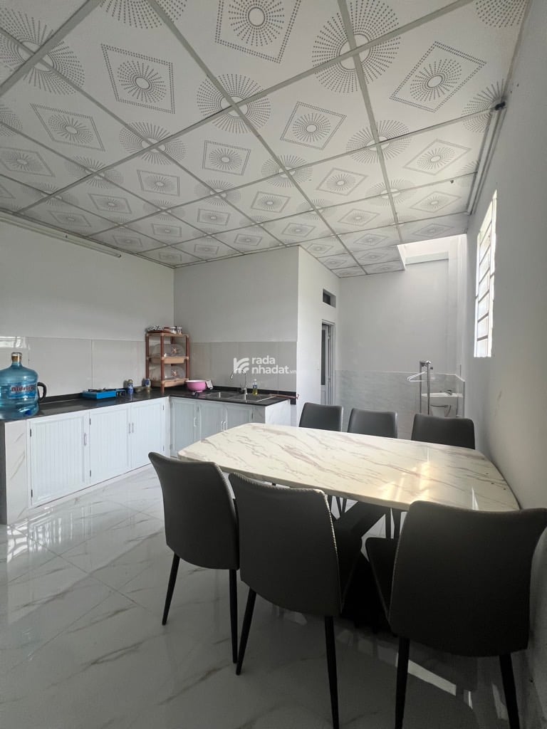 BÁN NHÀ 2 MẶT HẺM XE HƠI 226M2 9.8 TỶ SÁT KDC VĨNH LỘC BÌNH TÂN