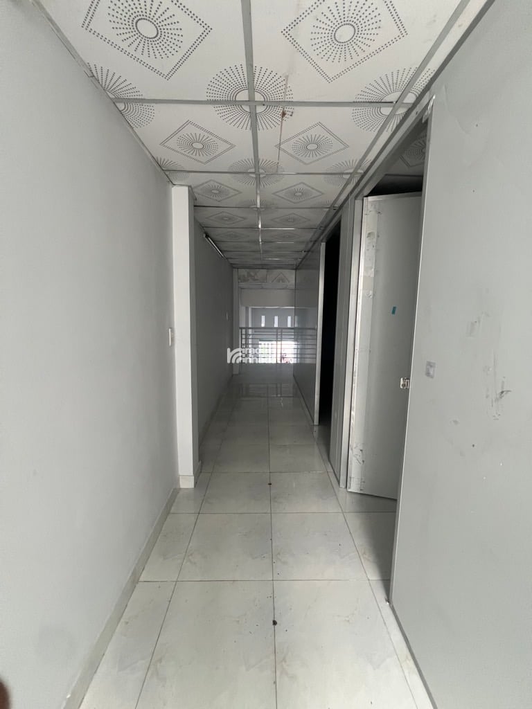 BÁN NHÀ 2 MẶT HẺM XE HƠI 226M2 9.8 TỶ SÁT KDC VĨNH LỘC BÌNH TÂN