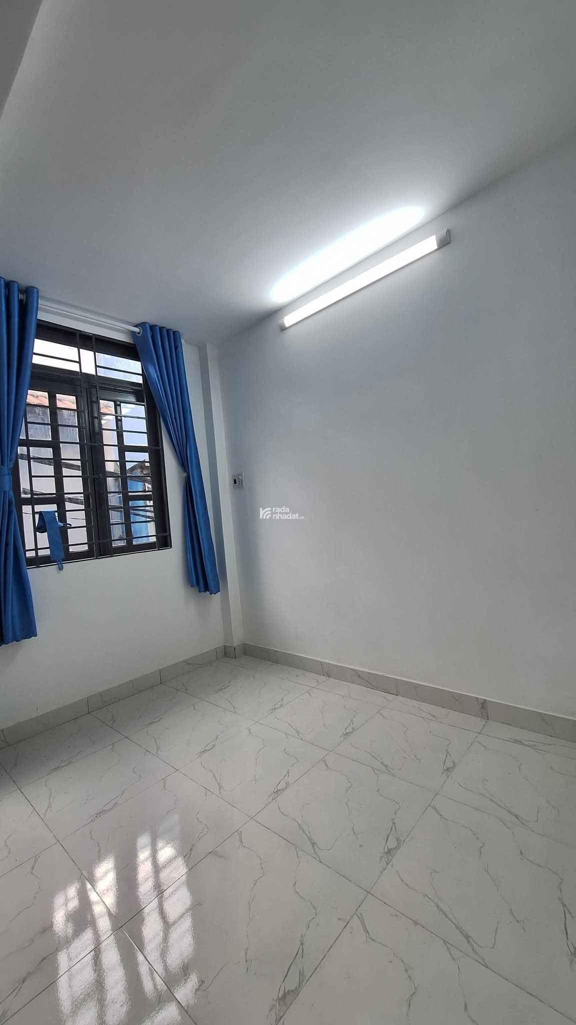 NHÀ 3 TẦNG NGUYỄN THỊ TẦN QUẬN 8 2PN CÁCH MẶT TIỀN HƠN 50M - TRƯỚC NHÀ HẺM 3M GIÁ: 2 TỶ NHỈNH 