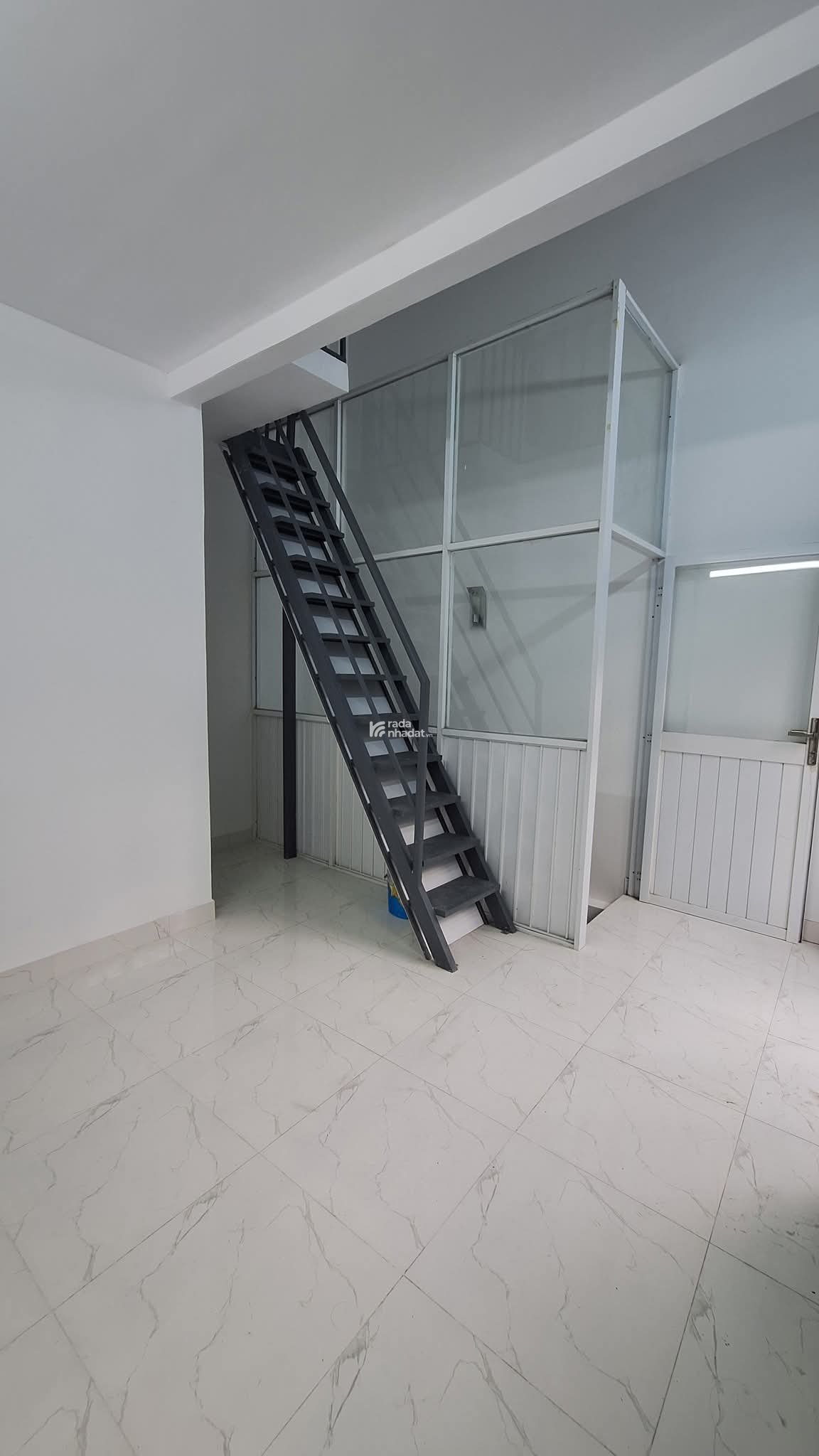 NHÀ 3 TẦNG NGUYỄN THỊ TẦN QUẬN 8 2PN CÁCH MẶT TIỀN HƠN 50M - TRƯỚC NHÀ HẺM 3M GIÁ: 2 TỶ NHỈNH 
