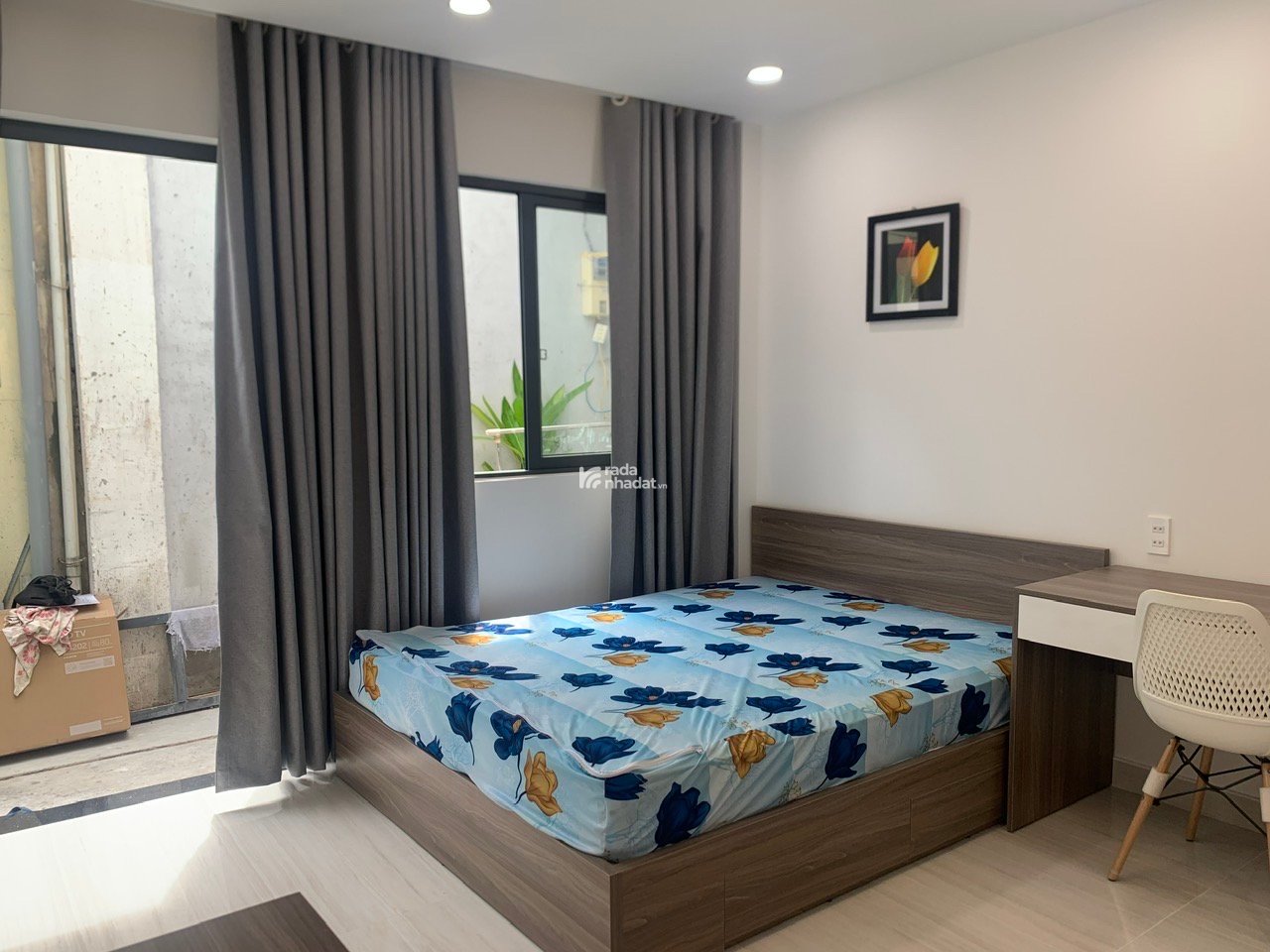 CĂN HỘ FULL NỘI THẤT BAN CÔNG LỚN GẦN CHỢ BẾN THÀNH