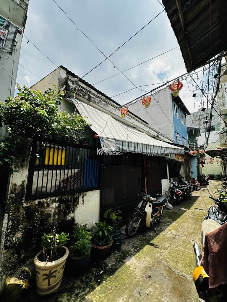 SÁT MT LÊ TRỌNG TẤN, TÂN PHÚ, CHUẨN 11M NGANG HIẾM CÓ. GIẢM 550TR CHỈ 6.6T TL TỐT