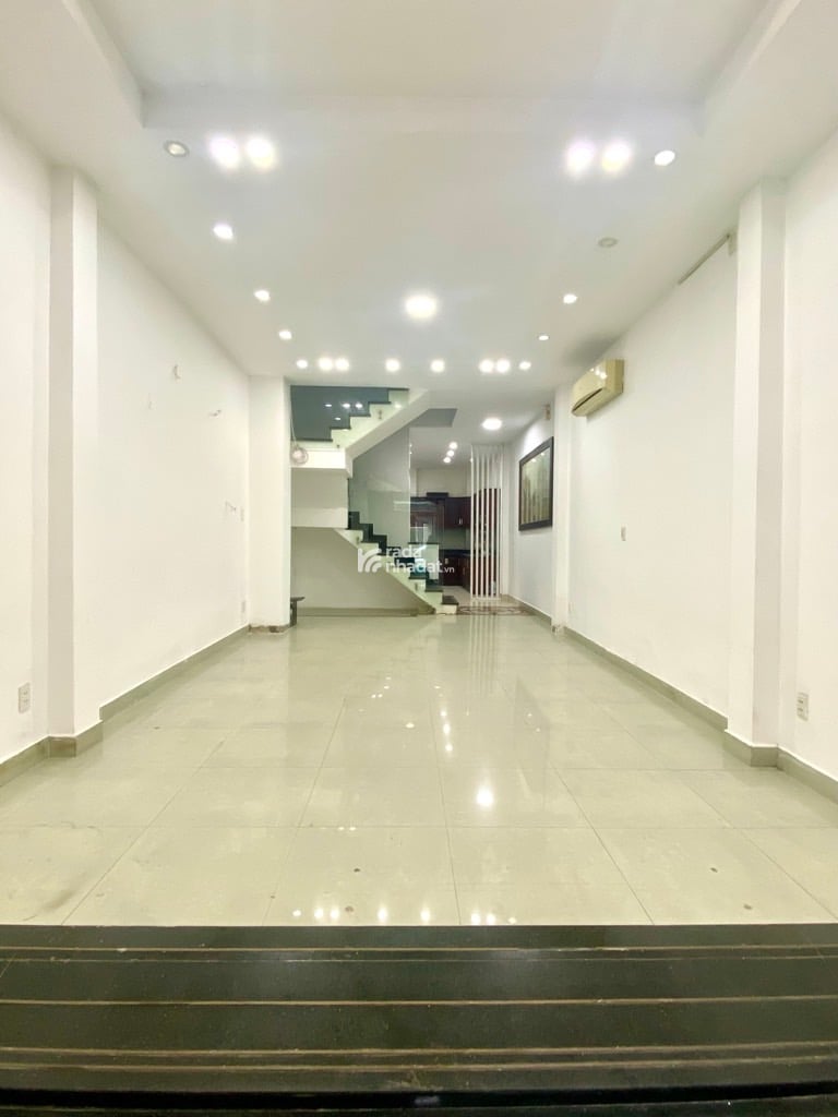 KHU SÂN BAY, NGUYỄN TRỌNG TUYỂN, TÂN BÌNH, 175M2 CÓ KC Ở NGAY. GIẢM 550TR CHỈ CÒN 65T TL 